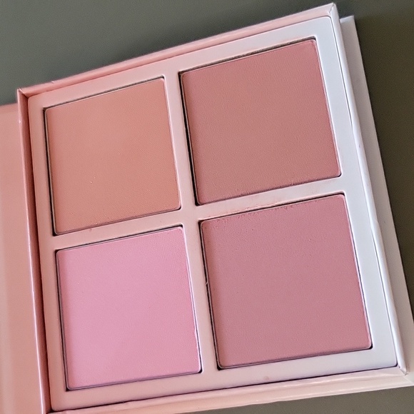 Anastasia Beverly Hills Blush Kit Radiant Palette Vegan Cruelty Free 4 Shades - Picture 5 of 9